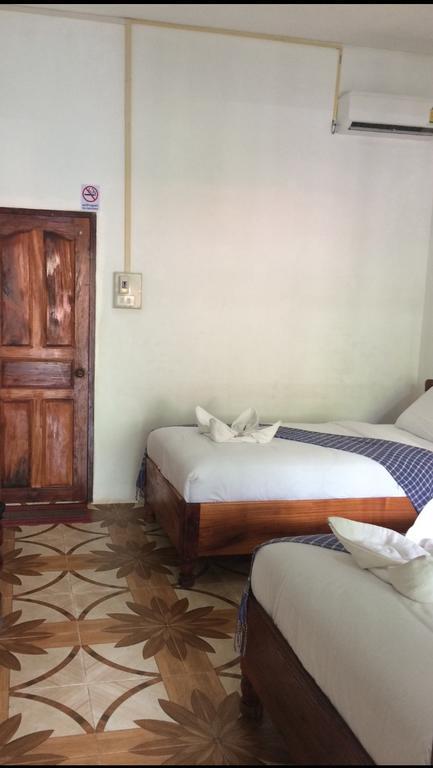 Phonemany Guesthouse Pakbeng Exterior photo