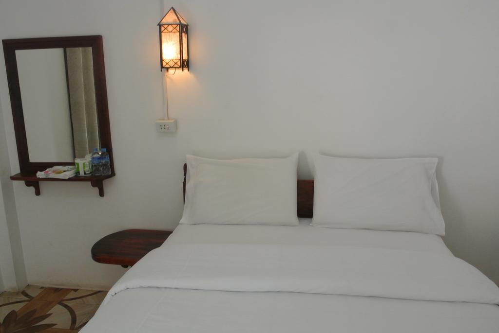 Phonemany Guesthouse Pakbeng Exterior photo