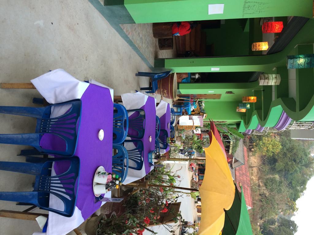 Phonemany Guesthouse Pakbeng Exterior photo