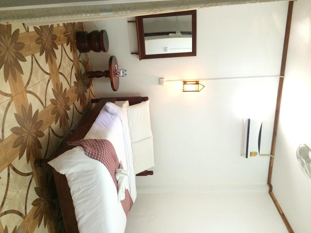 Phonemany Guesthouse Pakbeng Exterior photo